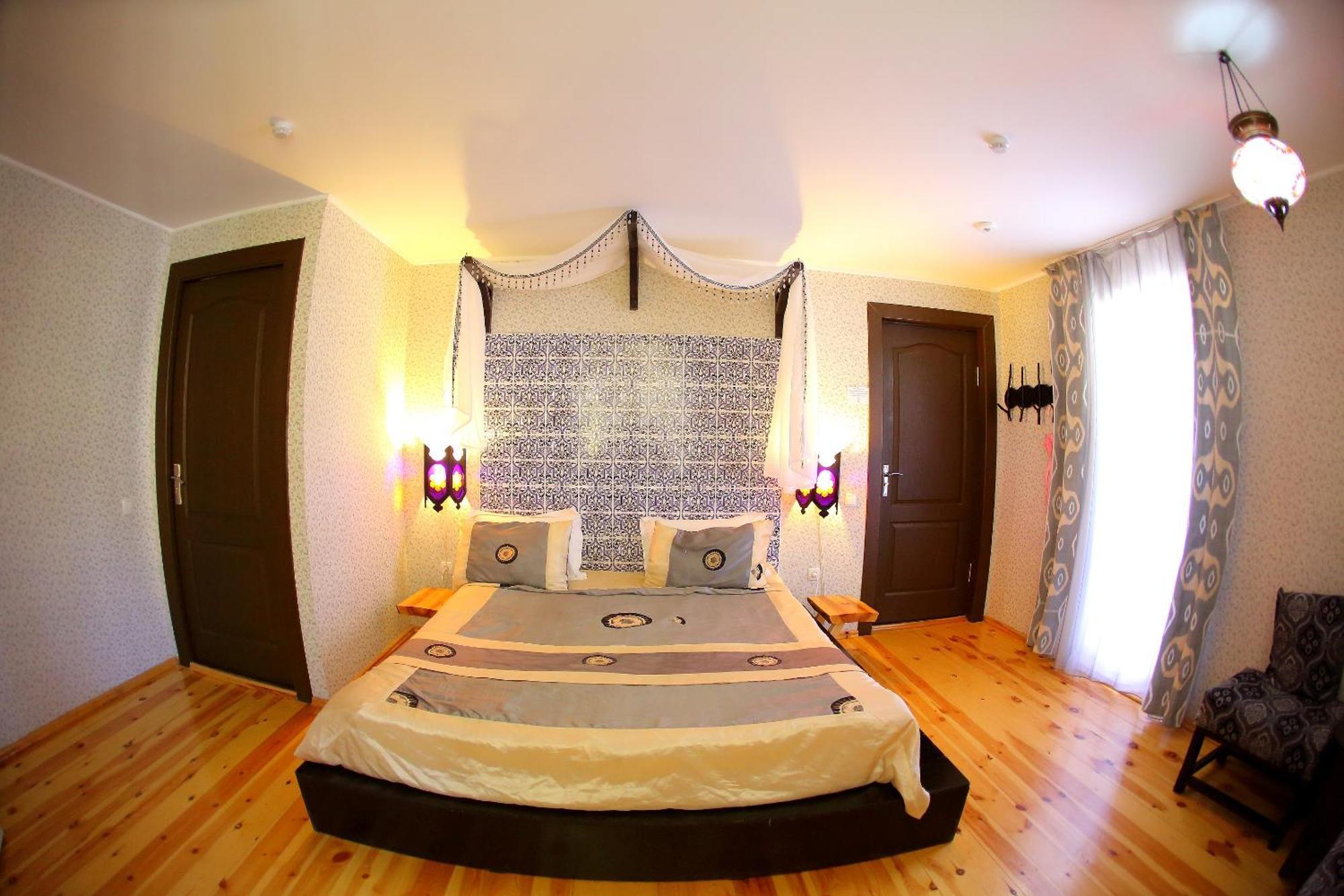 Boutigue Hotel Nebesa Chimgan Buitenkant foto
